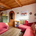 In Bei Skipisten Holiday home *