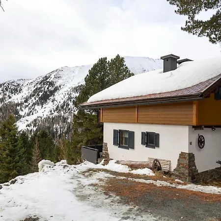 Ferienhaus In Bei Skipisten Turracher Hohe